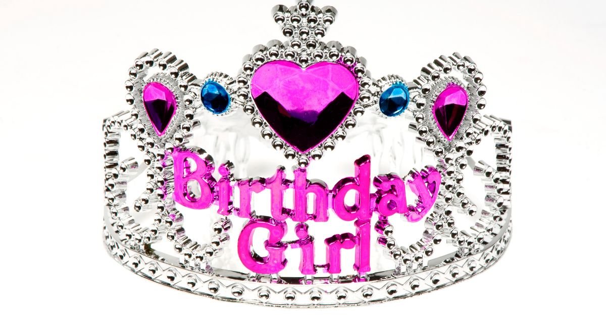 Happy birthday queen of my heart in english