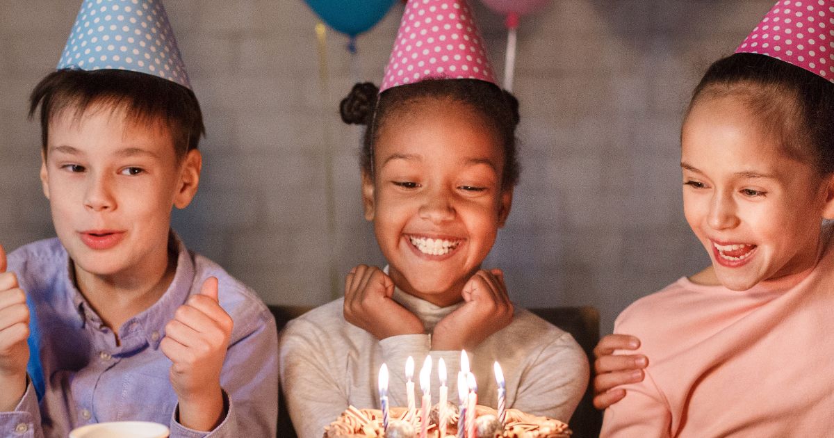 Birthday wishes for roommate sister